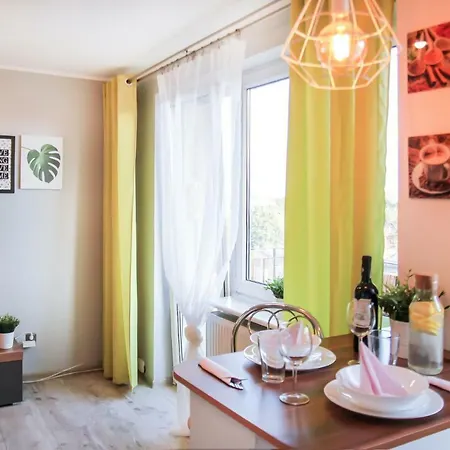 Lägenhet Apartament Dlugie Ogrody *